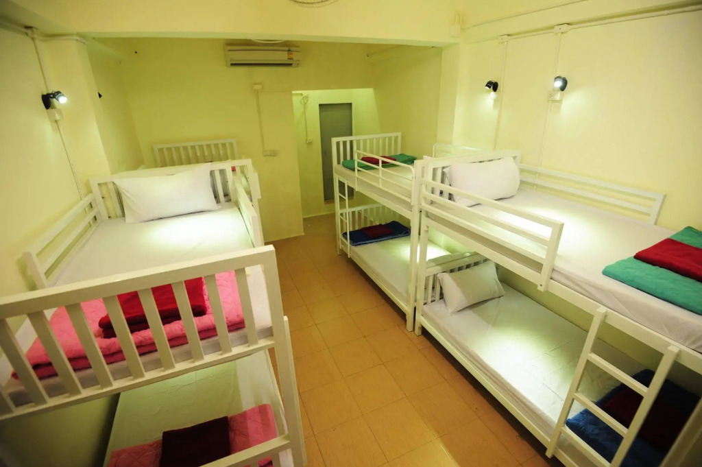 Phi Phi Bucket Hostel
