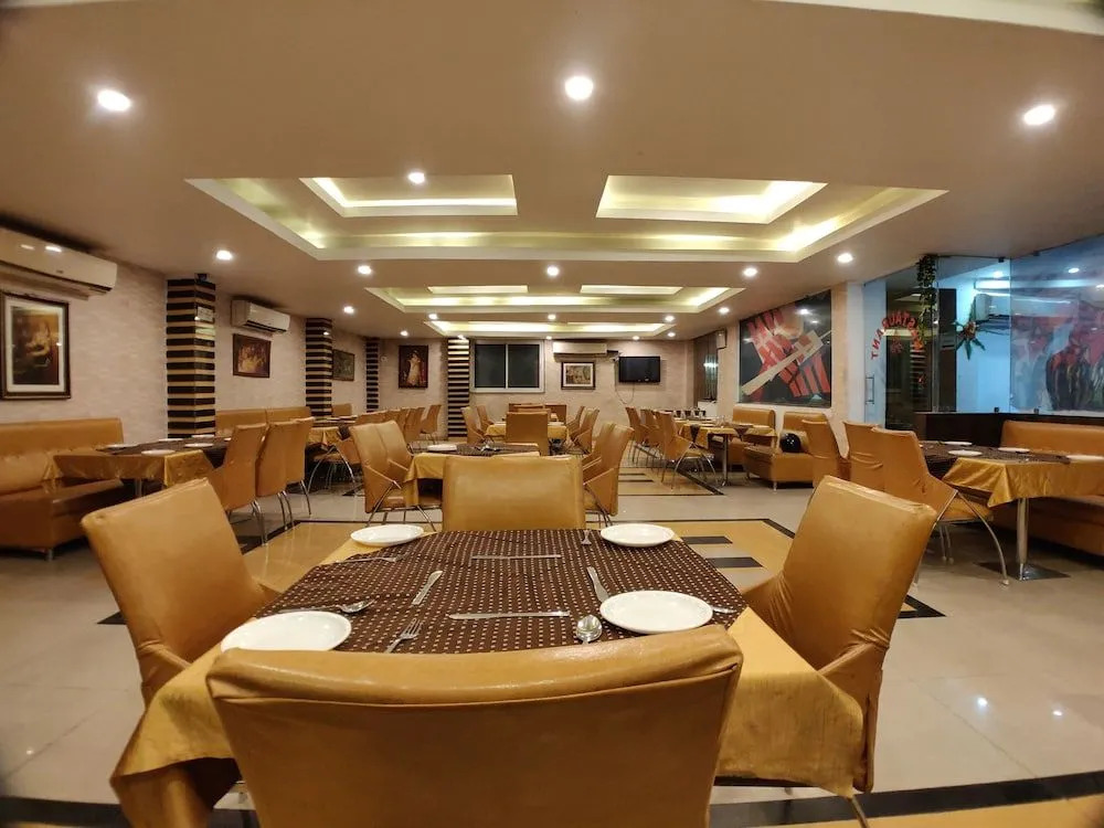 Hotel Purple Orchid