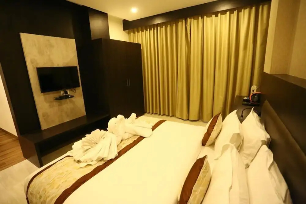 Hotel Gagan Regency