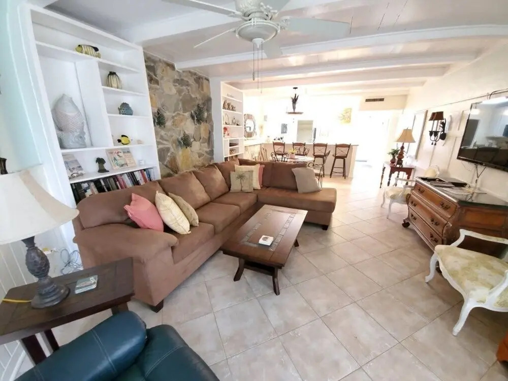 Island House B107