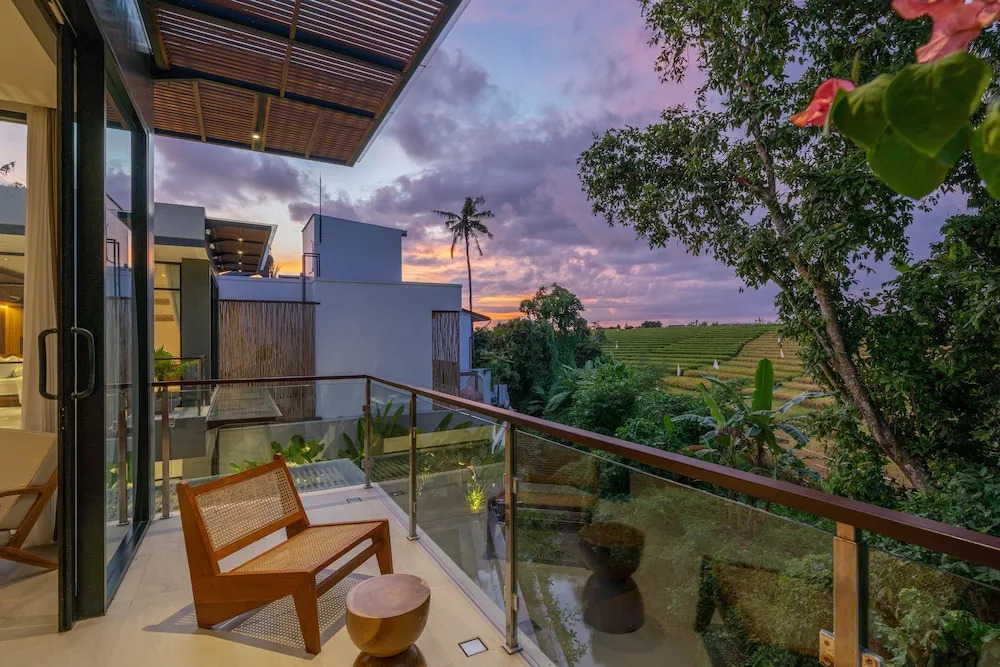 Villa Luna - 4BR in Pererenan