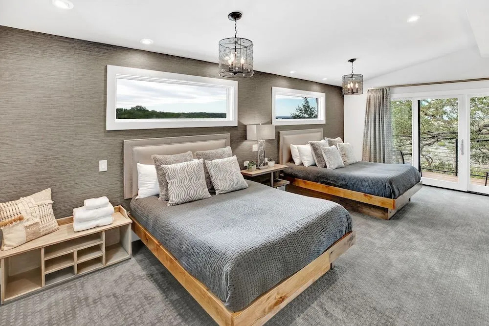 Luxury Hill Country Villa with Pool-Hot tub-Views