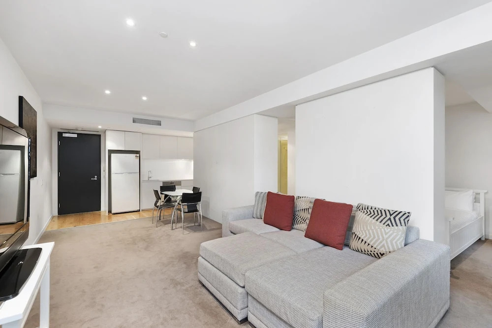 Edgewater 109