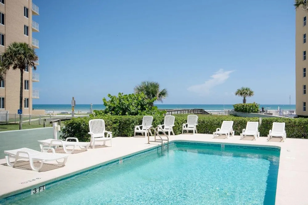 DP102 - Penthouse Style Condo - Villas at Dune Point by RedAwning
