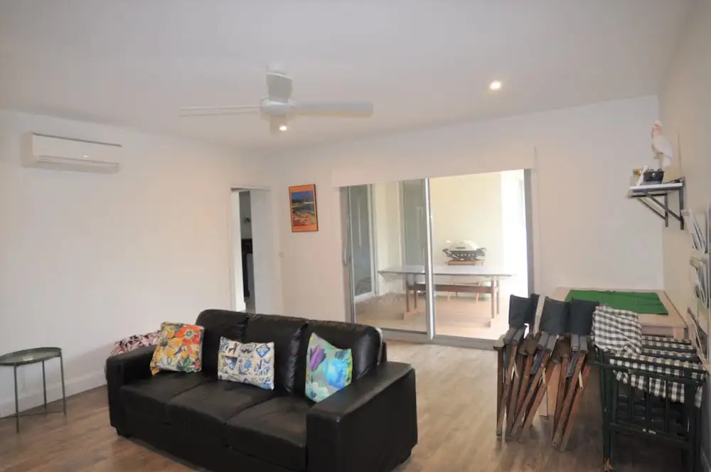 Sunnyside - Surf Side, Linen and Wifi included