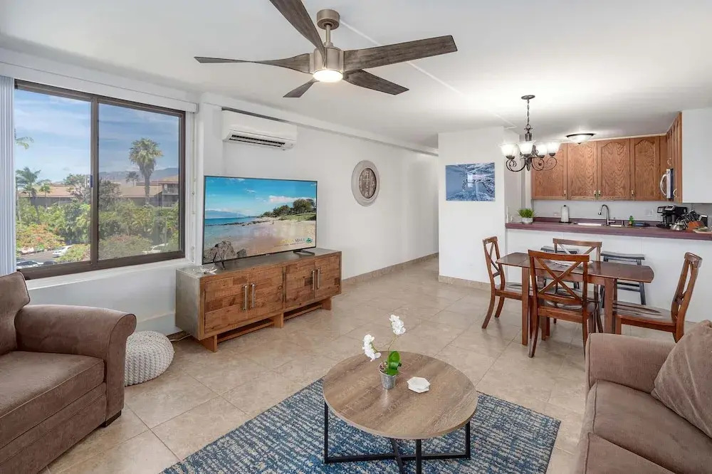 Kamaole Sands 3-308, Premier Location, Renovated, Large Lanai, Wi-fi, Split AC!