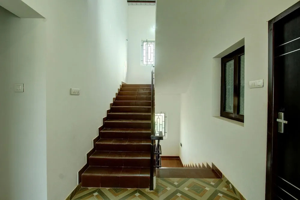 OYO 24597 Dheeran Home Stay