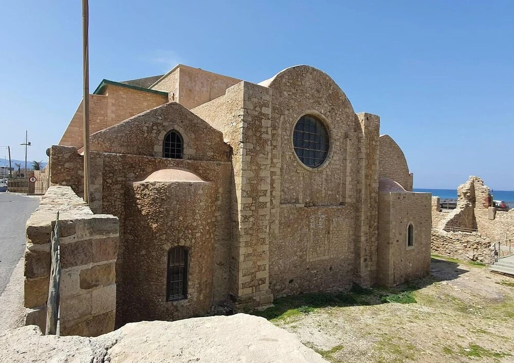 Cosy and Large Studio in Heraklion Crete, Greece