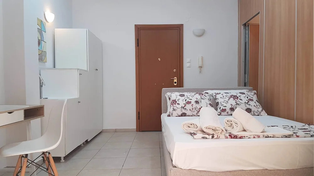 Errathens Sky Apartment