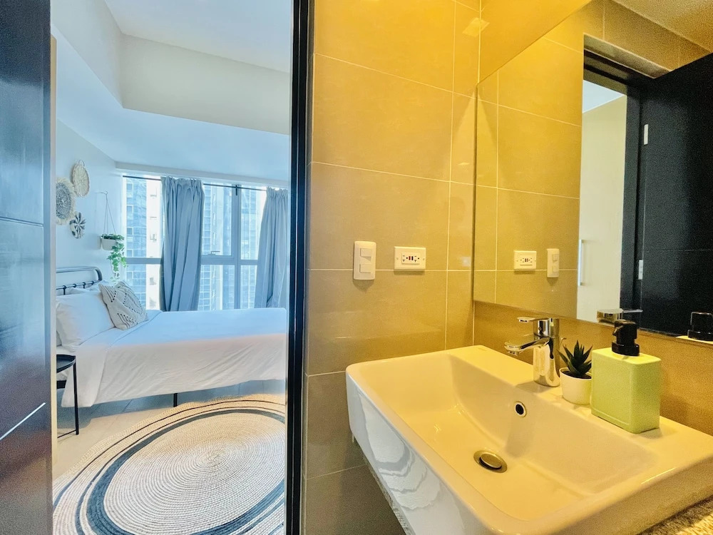 BGC Cosy Nest Uptown Parksuites Tower 1 Near Nice Restaurants and Malls