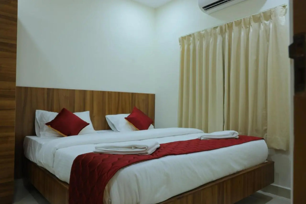 Padma Homes Stay- Luxury Service Apartment 1BHK & 2BHK & 3BHK
