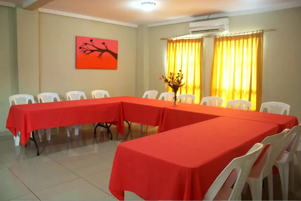 Hotel Andoria