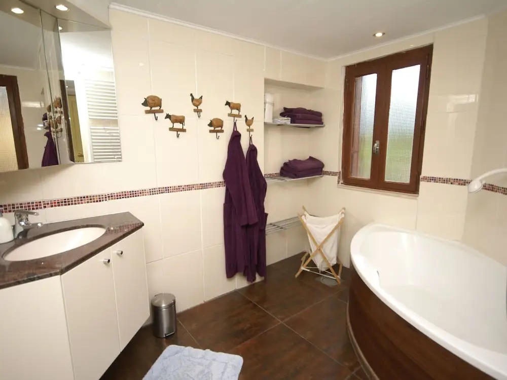 Spacious Holiday Home With Sauna in Celles-sur-plaine