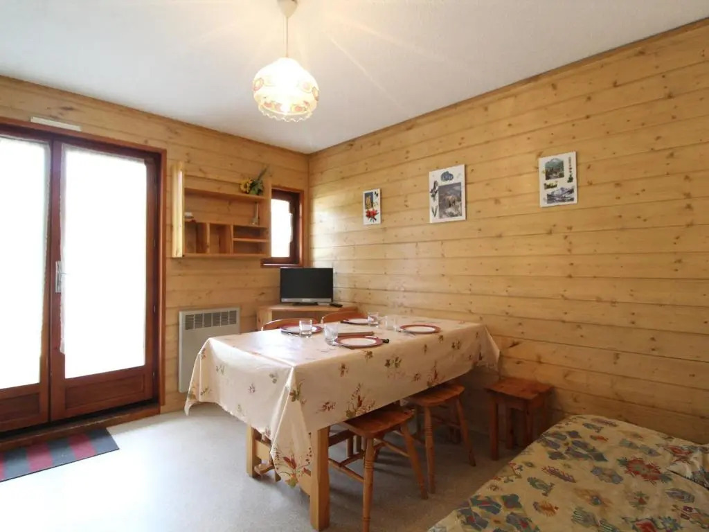 Appartement Lanslevillard, 2 pièces, 4 personnes - FR-1-508-209