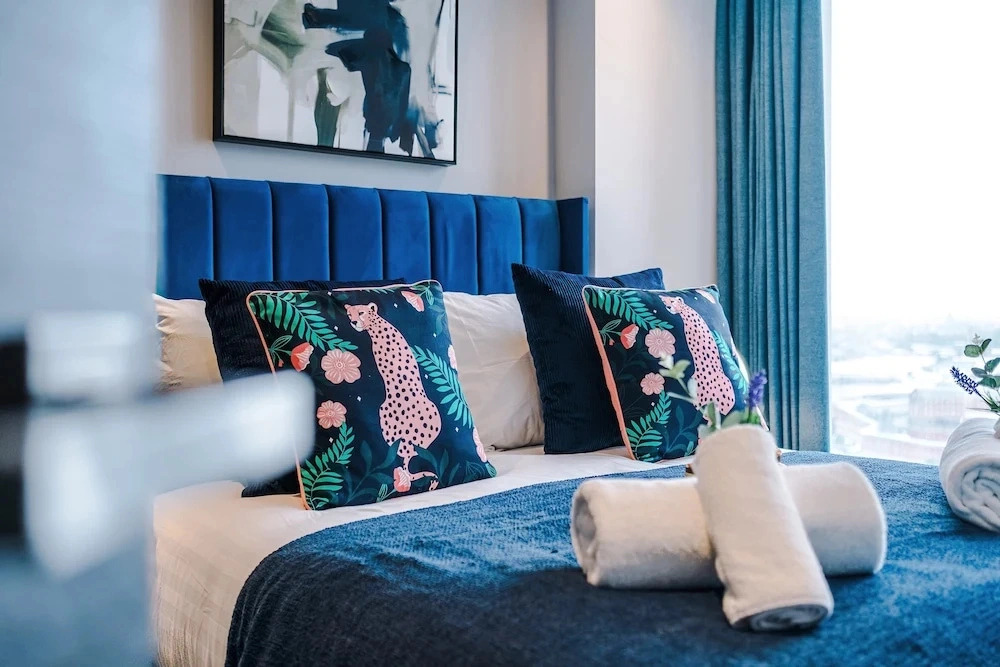 Stunning New 2-bed Flat in Manchester Perfect for Couples