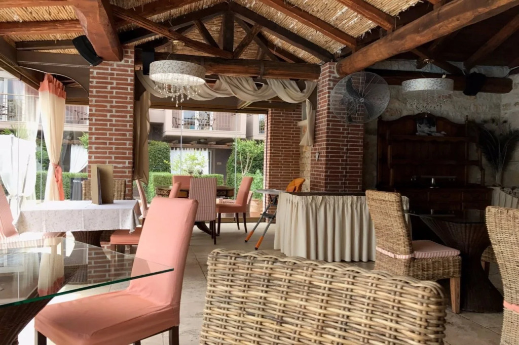 Achtis Hotel