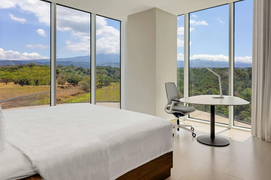 Hilton Garden Inn San Jose Airport City Mall