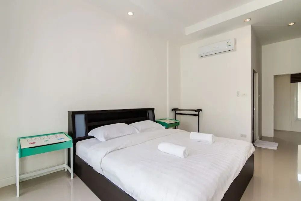 Private  4 Bedroom Pool Villa L28