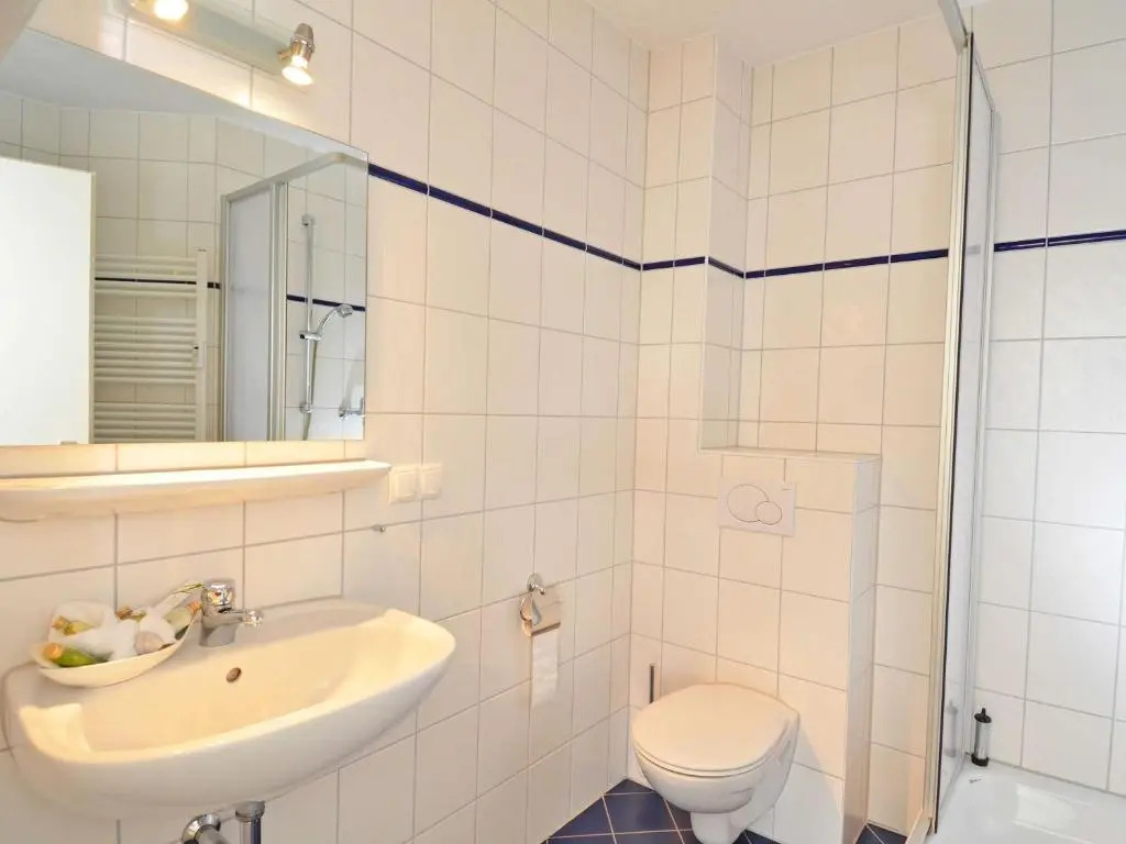 Villa Vilmblick - Wohnung 23 mit Meerblick-Balkon