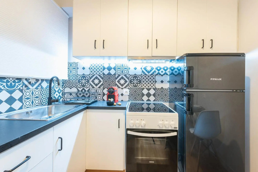 Gorgeous & Modern Apartment at Ampelokipi Metro Station