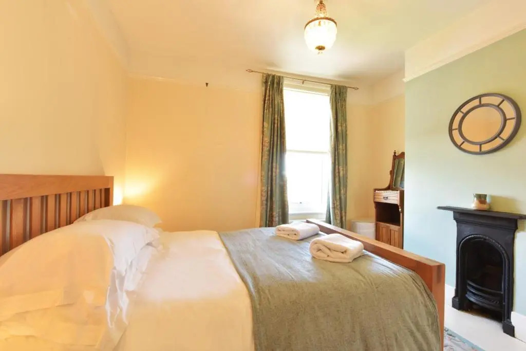 Bellevue Road - Stunning 3 storey home only a stones throw away from the beach