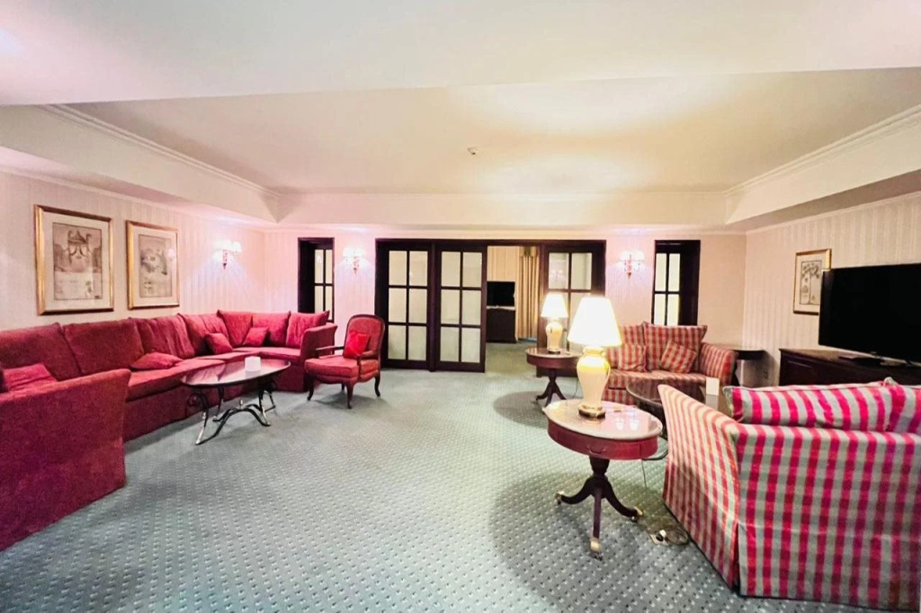 Отель Connaught Palace Hotel Dubai