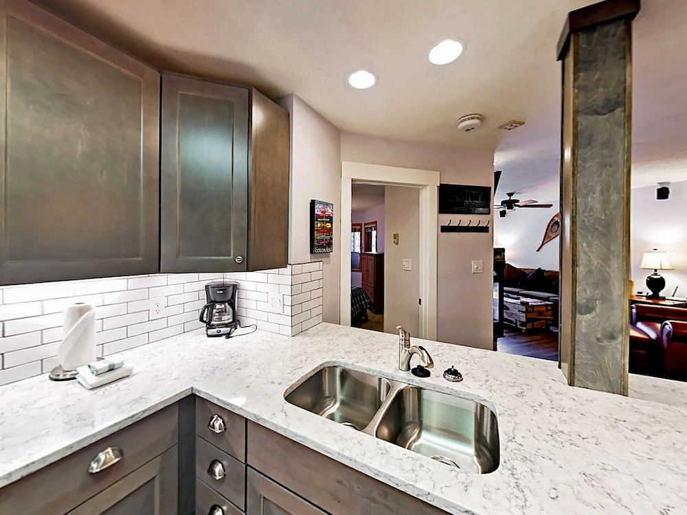 2800 Village Drive Condo Unit 1101 3 Bedrooms 3 Bathrooms Condo