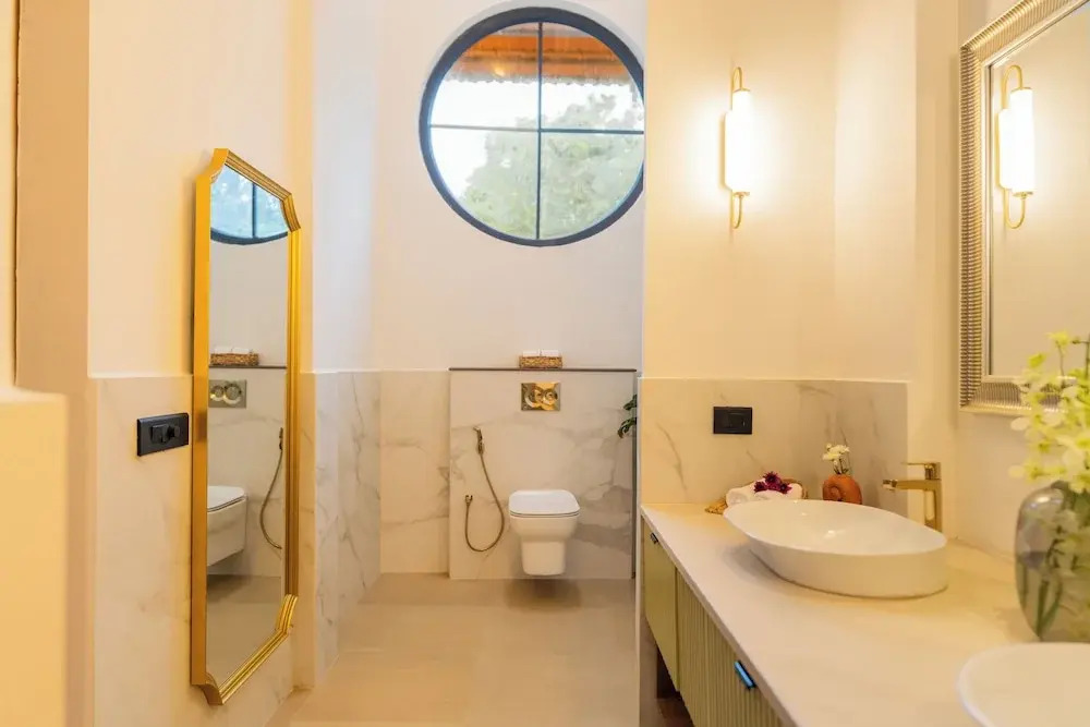 Water Edge by Akama Homes- 4Bhk Luxe