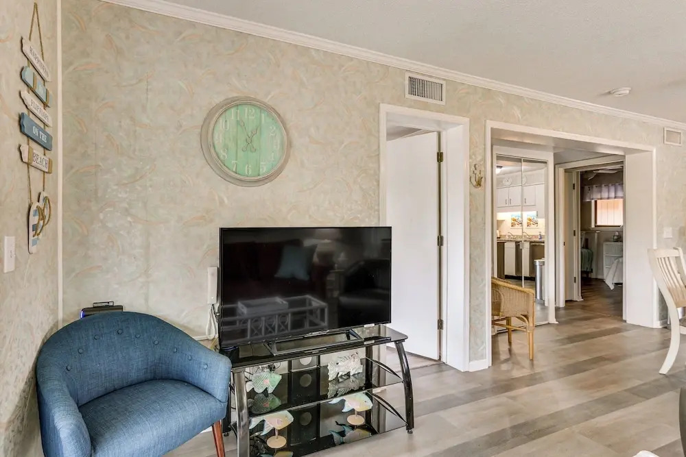 Walk to Beach: HHI Beach & Tennis Resort Condo