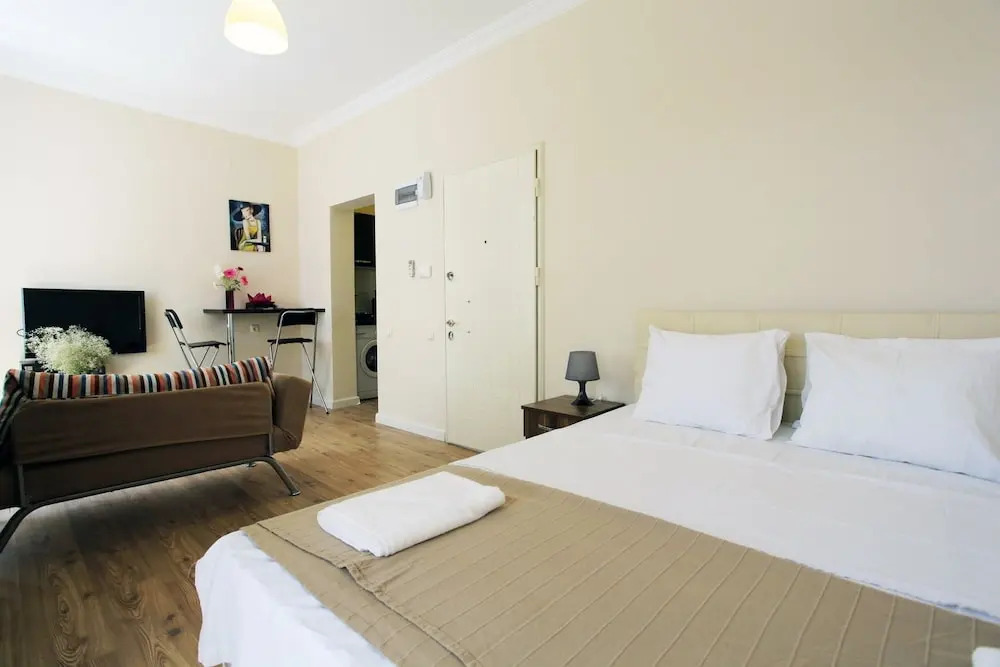 Alsancak City Hostel