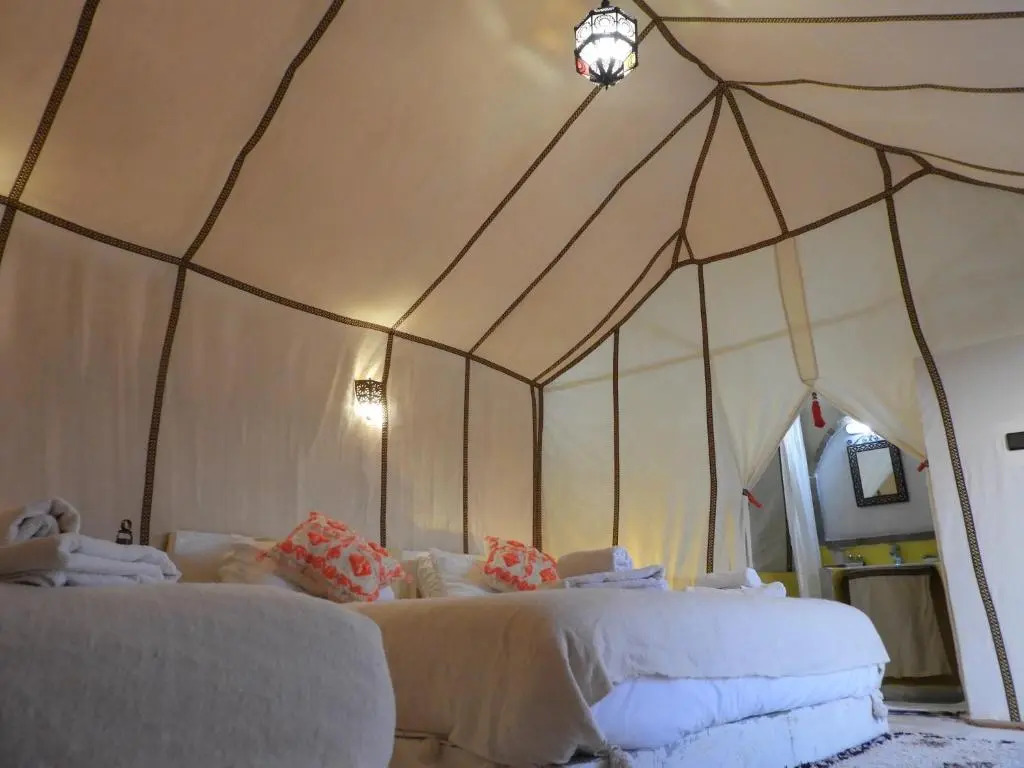 Sleep In Luxury Tent In Desert