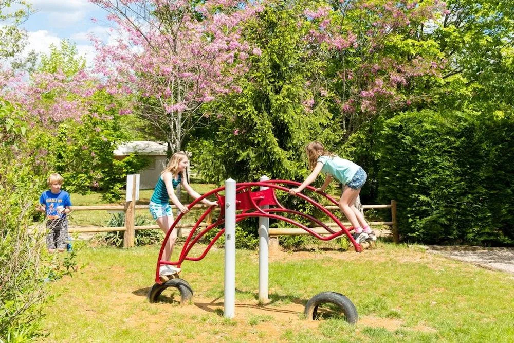 Camping Les Charmes