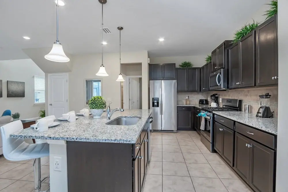 Deluxe and Roomy 6BD Home Close To Disney #6st413