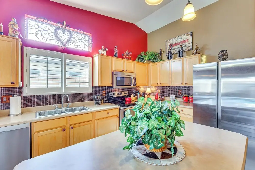 Queen Creek Home w/ Pool: Swim, Golf & Explore!