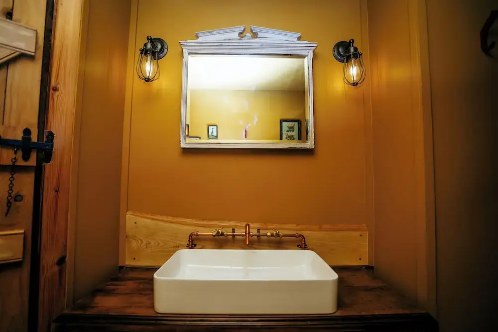 Luxury Glamping Retreat in Battle