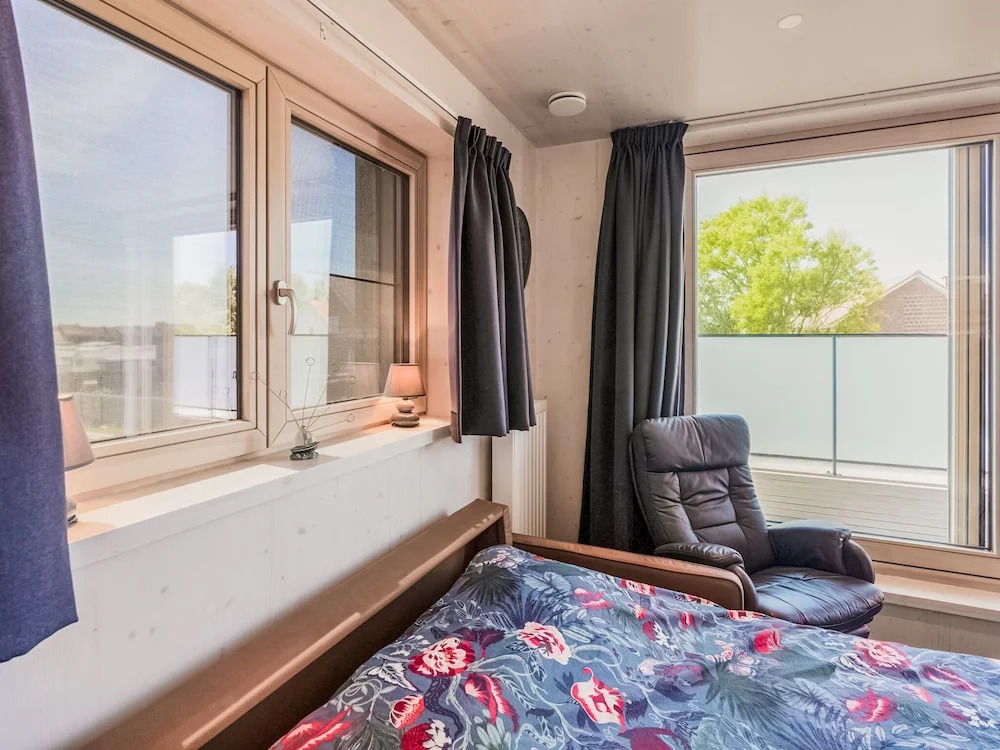 Elegant Holiday Home in Middelkerke Near the Beach