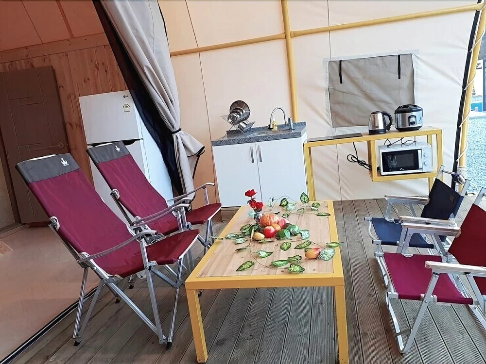 Aquamarine Glamping