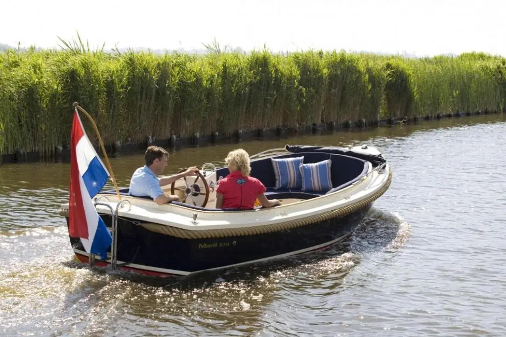 Chalet 156 voor 6 personen De Kuilart 5-sterren camping in Friesland