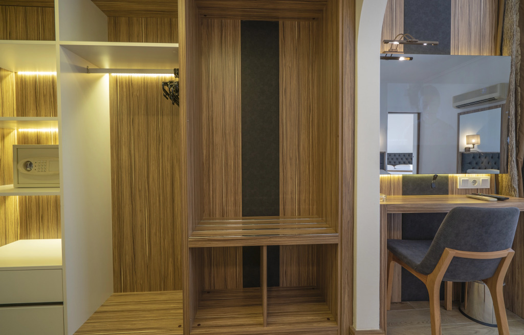 Kleopatra Celine Hotel