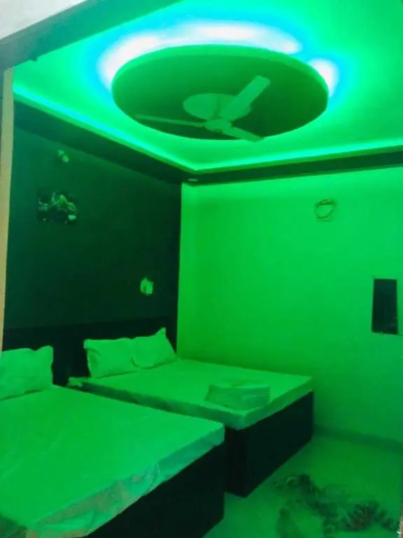 OYO The Bliss Guest House & Restaurant