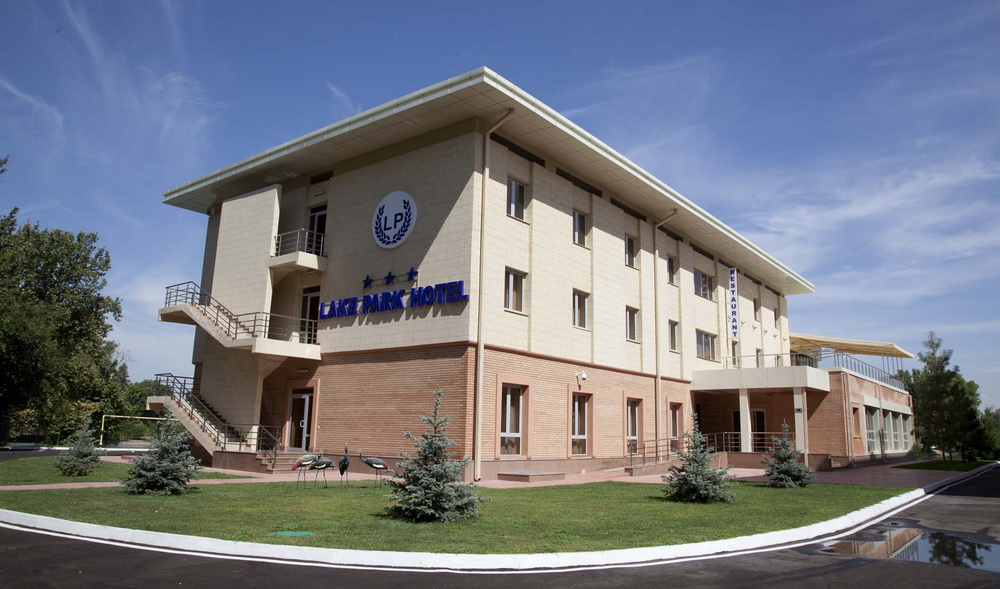 LAKE PARK hotel