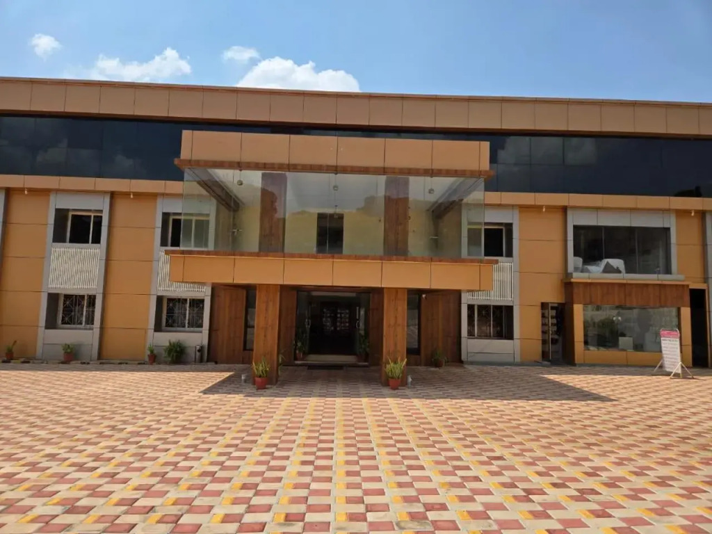 Hotel Badami Court