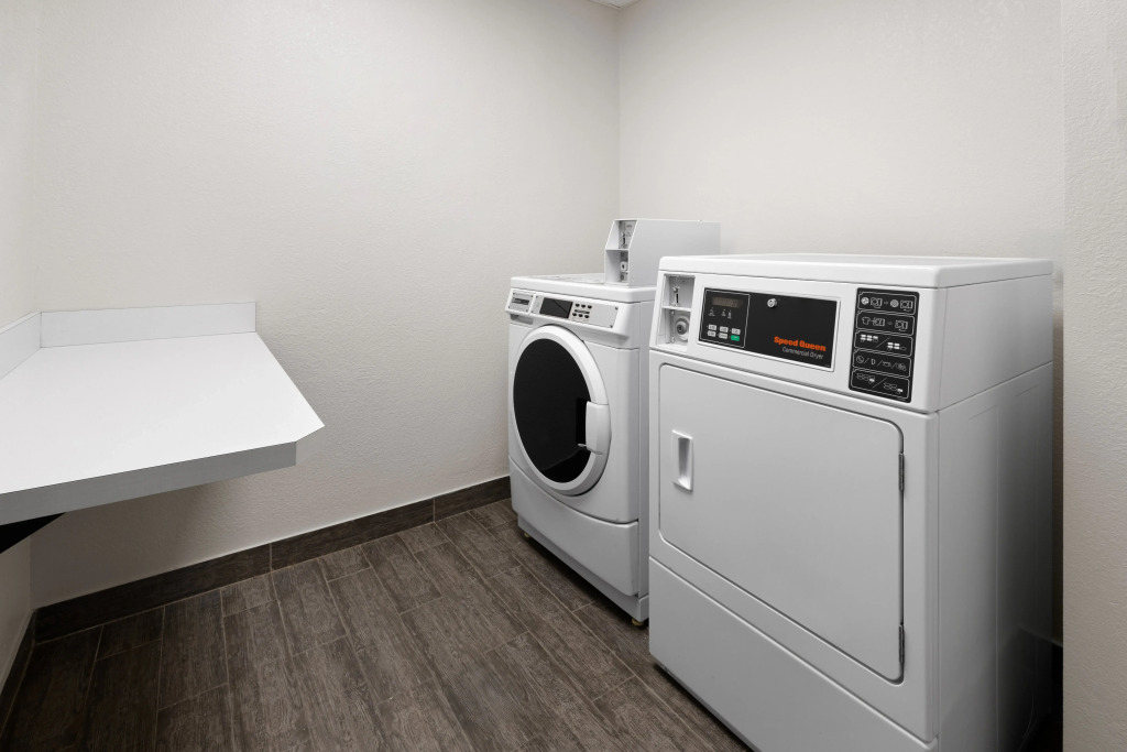 Holiday Inn Express & Suites Wyomissing by IHG