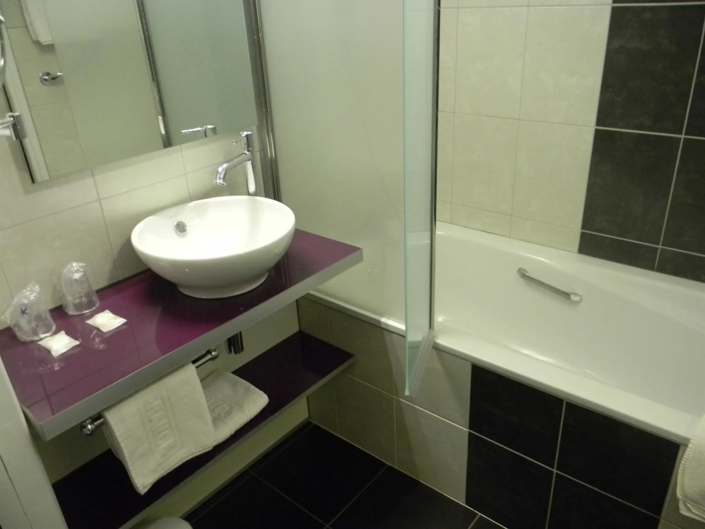 Brit Hotel Cahors - Le France