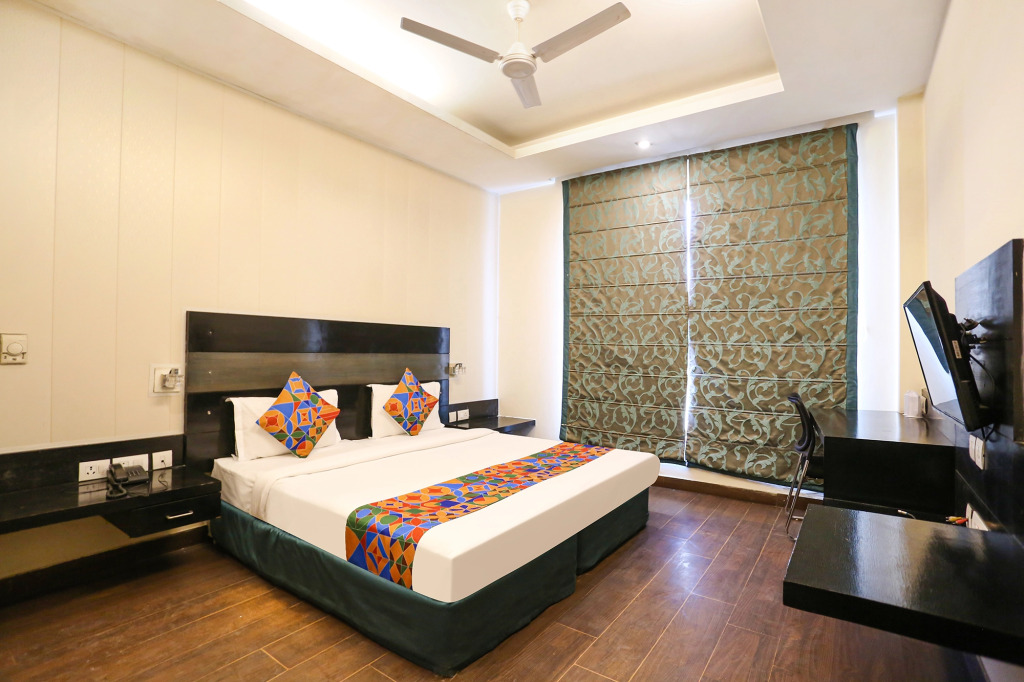 Fabhotel Posh Classic
