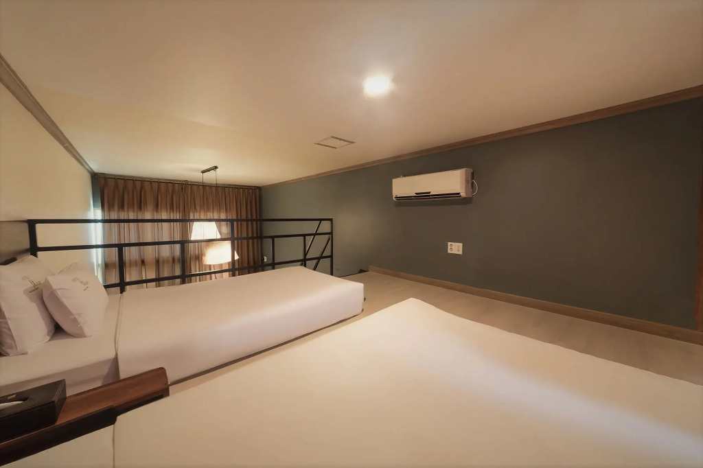 Hotel Hue Loft