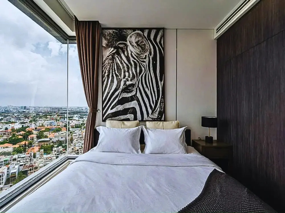 The Lumiere Luxury Citypoint ANGIA