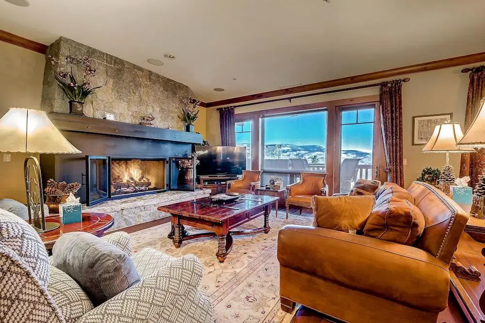 Hummingbird Retreat - Four Bedroom Townhome