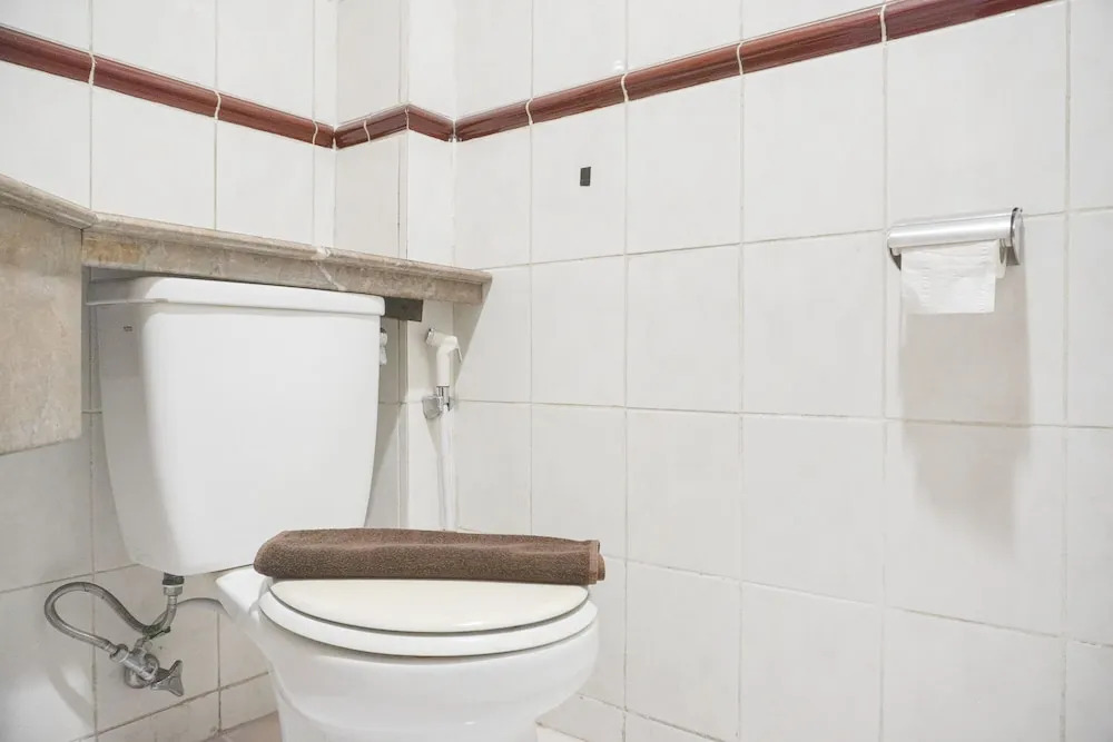 Homey And Cozy Stay 2Br Puri Casablanca Apartment