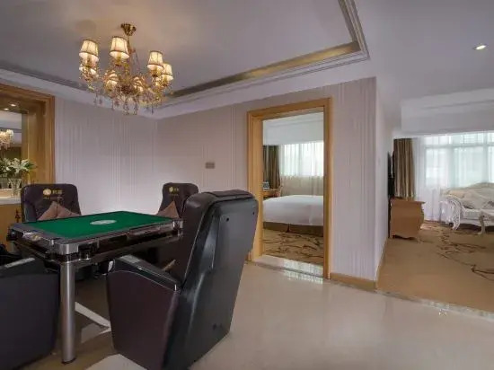 Vienna International Hotel Beihai Yintan Wanda